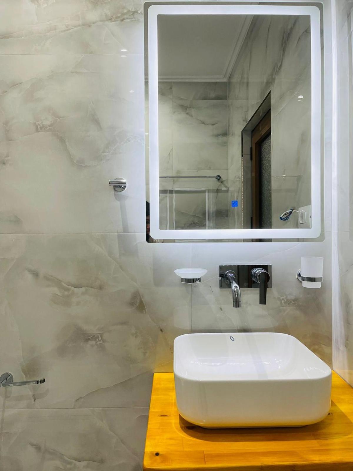 Xhibo Apartments Sarandë Exteriér fotografie
