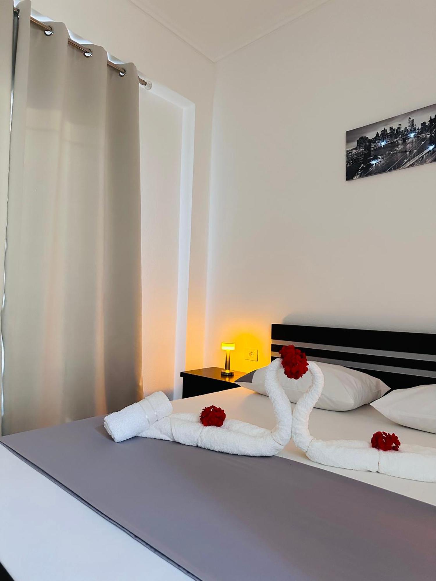 Xhibo Apartments Sarandë Exteriér fotografie