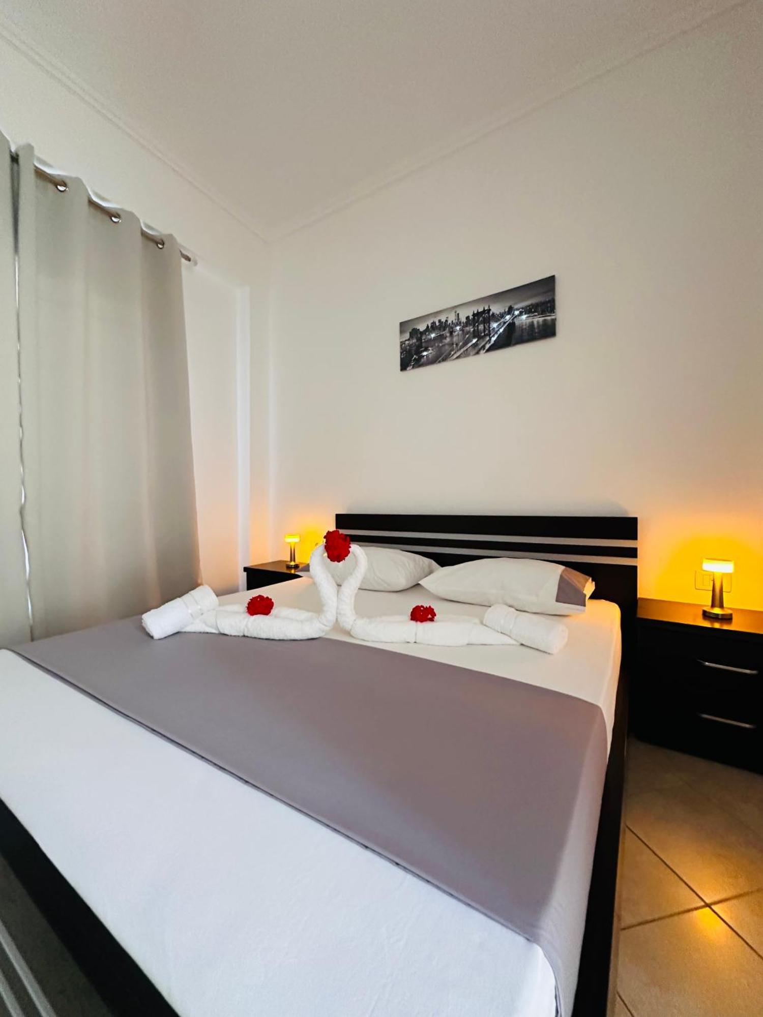 Xhibo Apartments Sarandë Exteriér fotografie