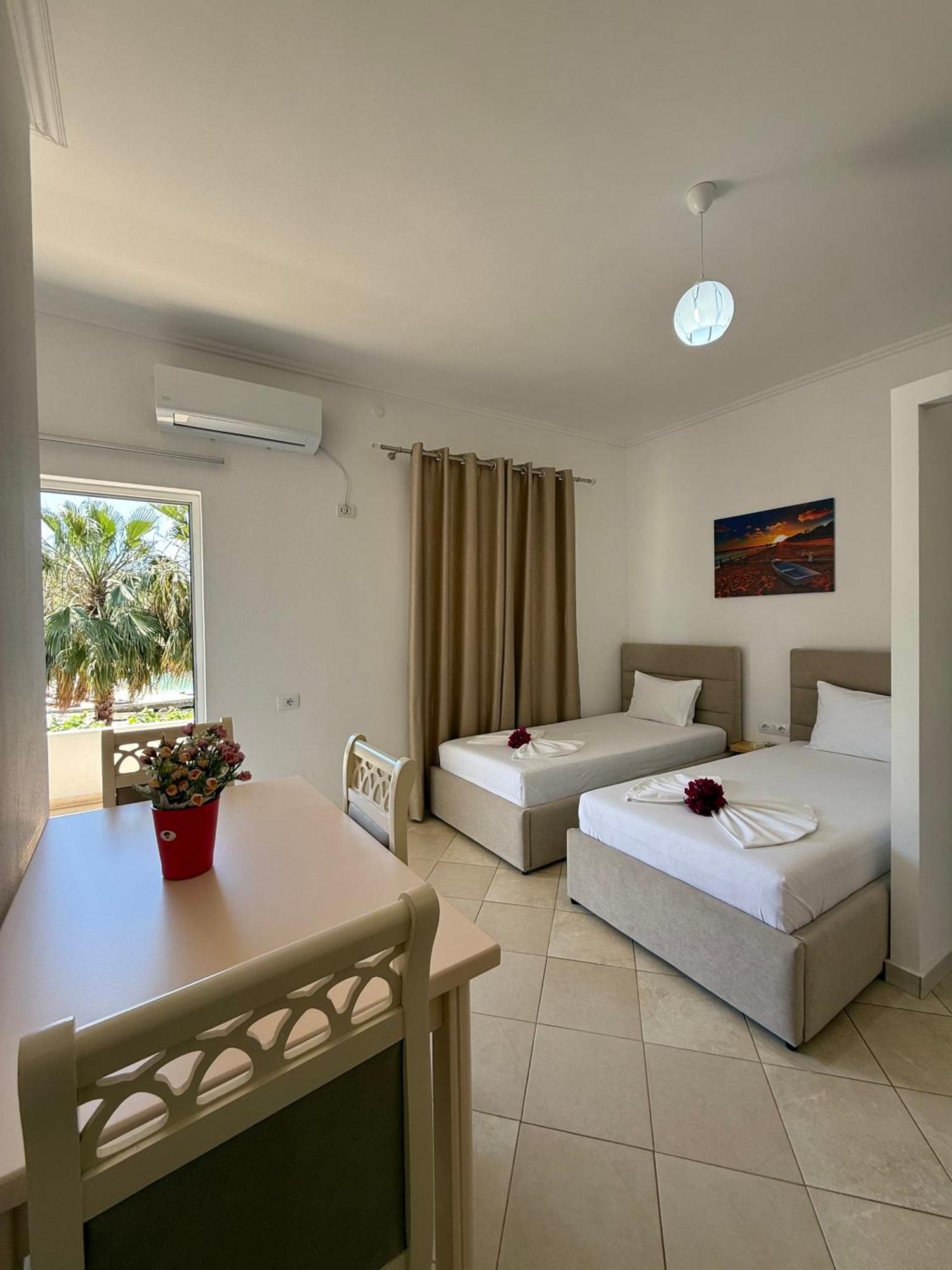Xhibo Apartments Sarandë Exteriér fotografie